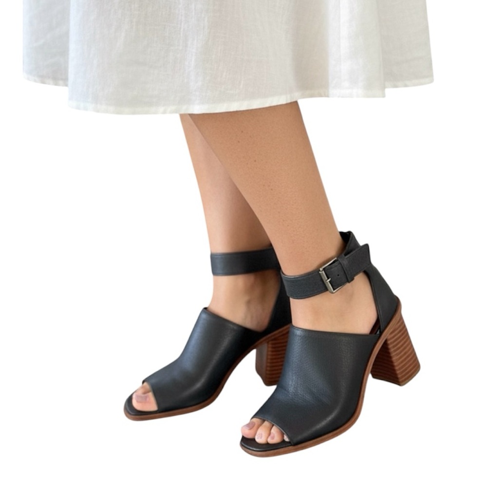 1.STATE Black Dakota Leather Ankle Strap Block Heel Sandals - Size 8M